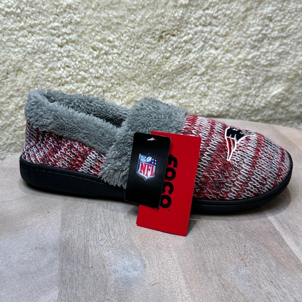New England Patriots Womens Peak Slide Slippers XL Size 11-12 New NFL